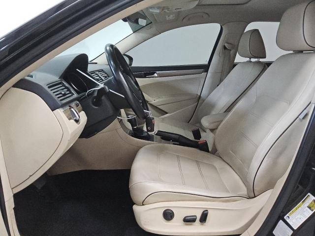 1VWBT7A35GC065546 - 2016 VOLKSWAGEN PASSAT SE 黑色 照片 7