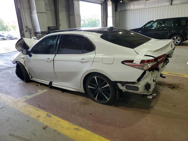 4T1B61HKXJU077712 - 2018 TOYOTA CAMRY XSE Ақ фото 2