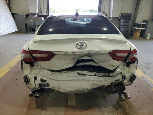 4T1B61HKXJU077712 - 2018 TOYOTA CAMRY XSE Ақ фото 6