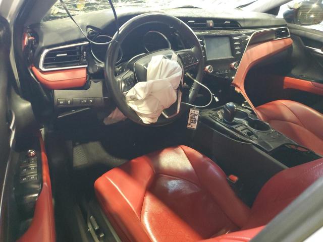 4T1B61HKXJU077712 - 2018 TOYOTA CAMRY XSE Ақ фото 8