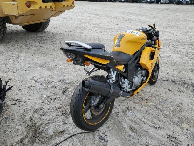 KM4MP578381603016 - 2008 HYOSUNG GT650 YELLOW photo 4