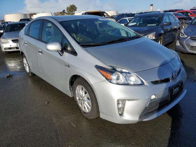 JTDKN3DP1F3071010 - 2015 TOYOTA PRIUS PLUG SILVER photo 4