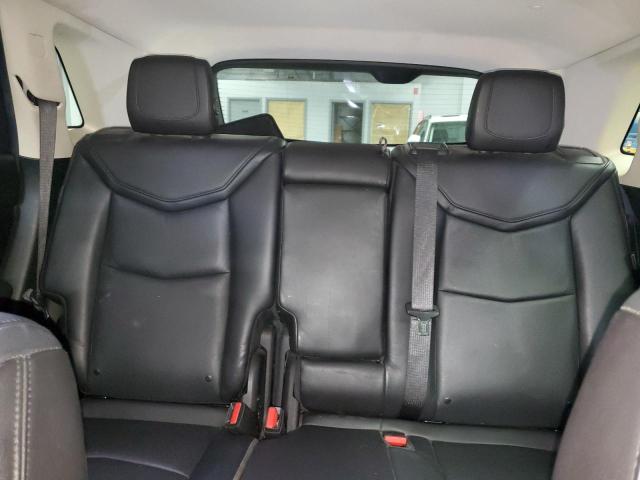 1GYKNCRS0JZ135745 - 2018 CADILLAC XT5 LUXURY WHITE photo 10