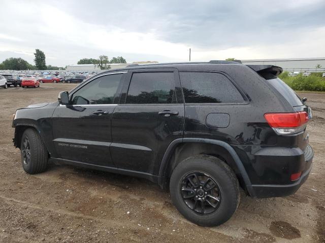 1C4RJFAG3JC468582 - 2018 JEEP GRAND CHER LAREDO შავი ფოტო 2