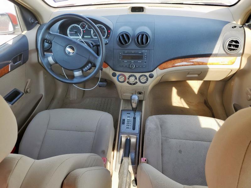 KL1TD56647B098935 - 2007 CHEVROLET AVEO BASE RED photo 8