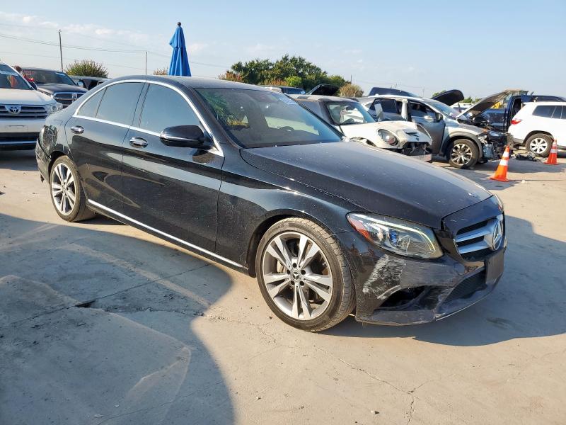 55SWF8DB2KU311435 - 2019 MERCEDES-BENZ C 300 黑色 照片 4