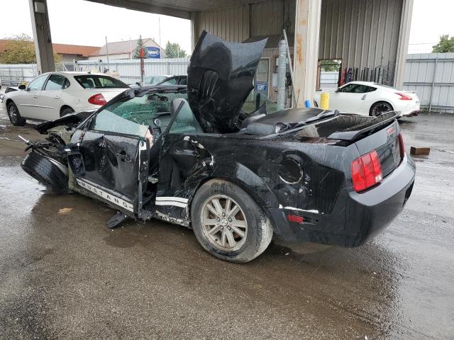 1ZVFT84N055228786 - 2005 FORD MUSTANG BLACK photo 2