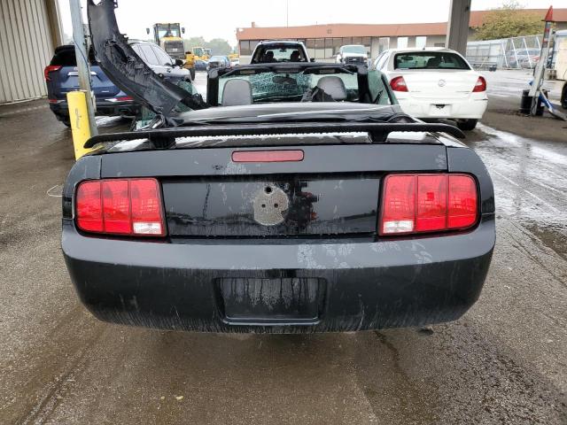 1ZVFT84N055228786 - 2005 FORD MUSTANG BLACK photo 6