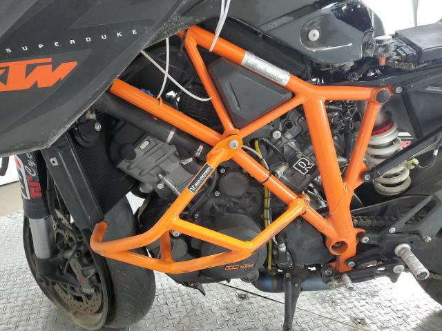 VBKV39409FM916672 - 2015 KTM 1290 SUPER DUKE R TWO TONE photo 6