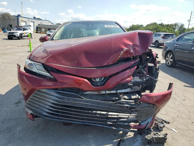 4T1B11HK9JU543841 - 2018 TOYOTA CAMRY L MAROON photo 5