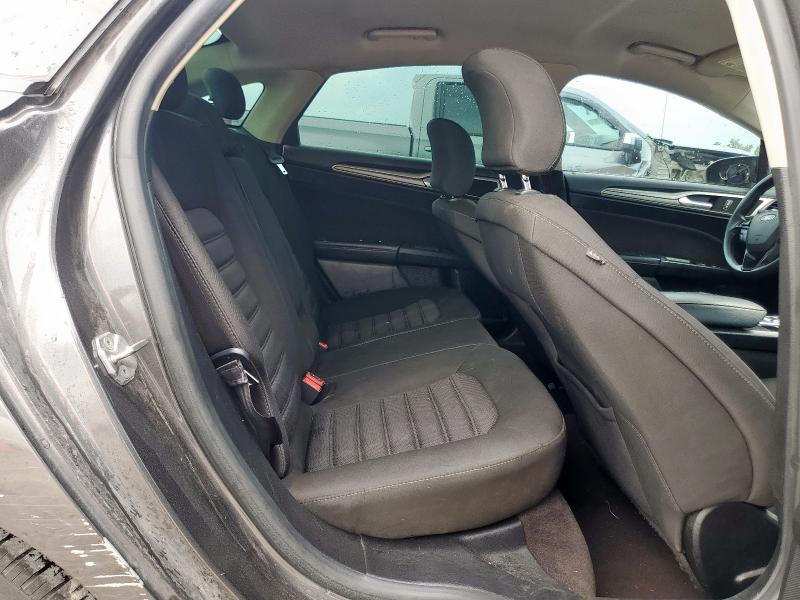 3FA6P0HD7KR170149 - 2019 FORD FUSION SE ნაცრისფერი ფოტო 10