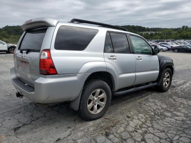 JTEBU14R380129403 - 2008 TOYOTA 4RUNNER SR5 Srebrny zdjęcie 3