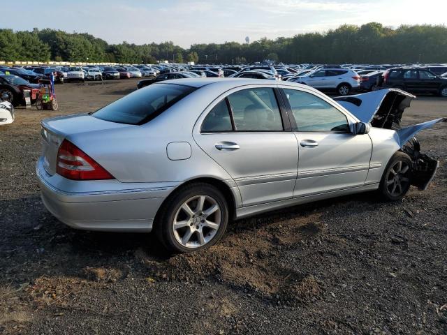 WDBRF92H77F922204 - 2007 MERCEDES-BENZ C 280 4MATIC SILVER photo 3