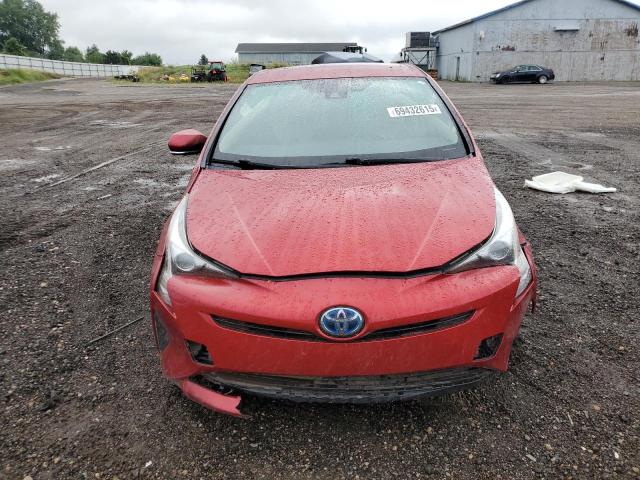 JTDKARFU7H3531243 - 2017 TOYOTA PRIUS RED photo 5