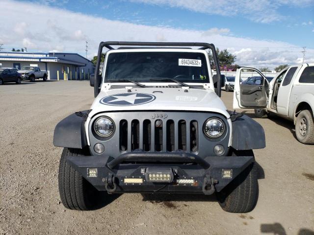 1C4BJWDG9GL192804 - 2016 JEEP WRANGLER U SPORT WHITE photo 5