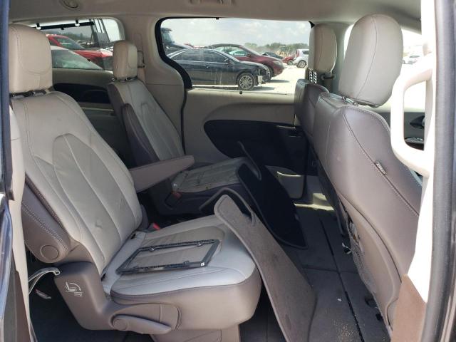 2C4RC1BG8HR803672 - 2017 CHRYSLER PACIFICA TOURING L GRAY photo 11