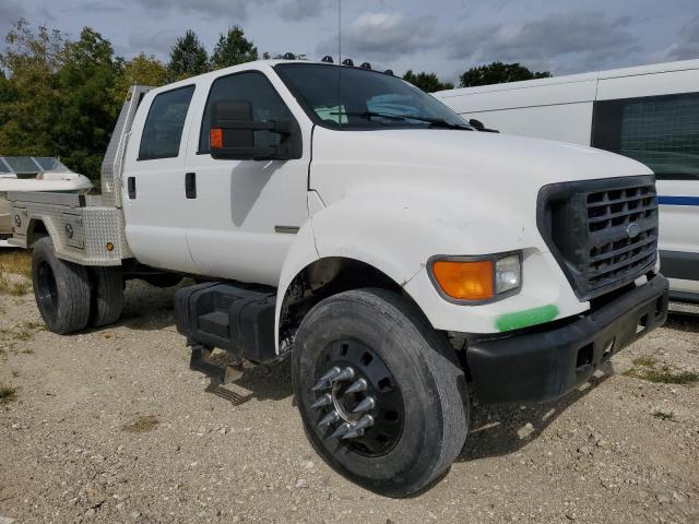 3FDNF6540YMA06436 - 2000 FORD F650 SUPER DUTY WHITE photo 4