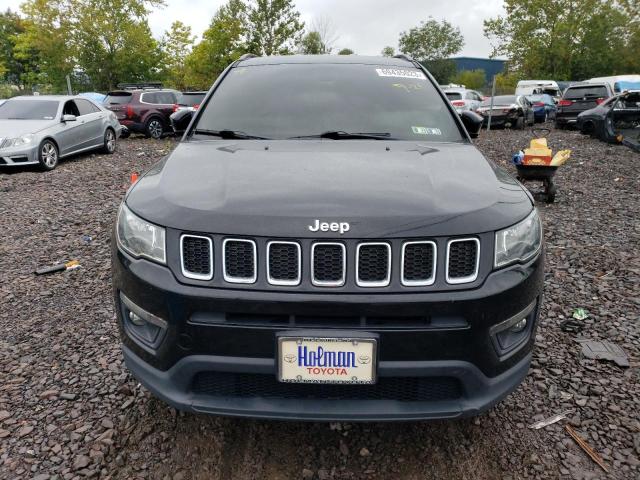 3C4NJDBB9JT230536 - 2018 JEEP COMPASS LATITUDE BLACK photo 5