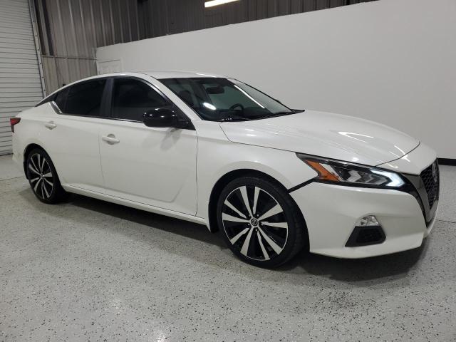 1N4BL4CV6KC116776 - 2019 NISSAN ALTIMA SR Weiß Foto 4