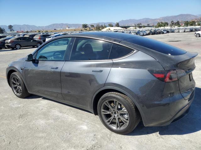 7SAYGDED7SF315080 - 2025 TESLA MODEL Y GRAY photo 2