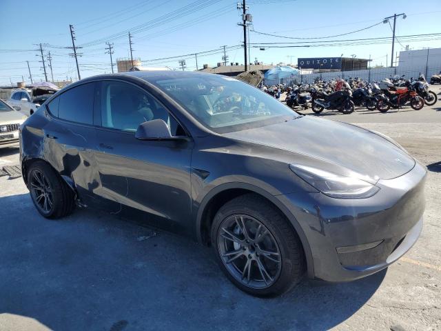7SAYGDED7SF315080 - 2025 TESLA MODEL Y GRAY photo 4