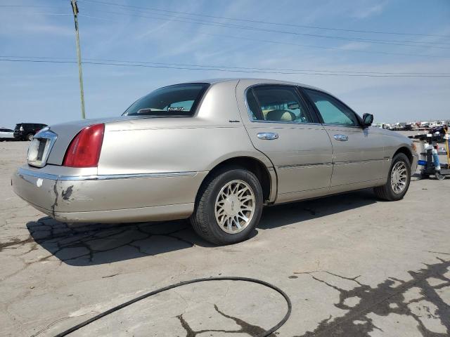 1LNHM82W0YY794627 - 2000 LINCOLN TOWN CAR SIGNATURE Gümüş fotoğraf 3