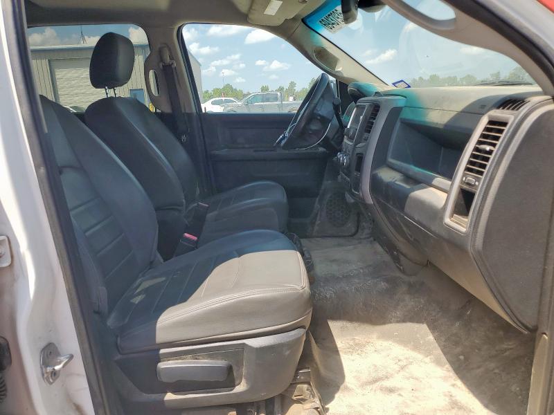 3C7WR4HJ4JG172701 - 2018 RAM 2500 ST ذو لونين صورة 5