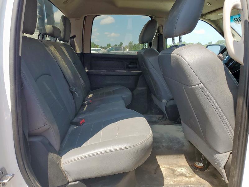 3C7WR4HJ4JG172701 - 2018 RAM 2500 ST ذو لونين صورة 6