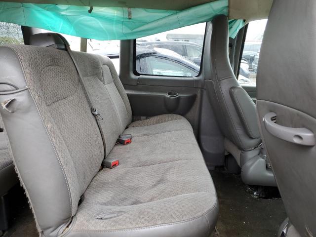 1GAZGPFG8K1190264 - 2019 CHEVROLET EXPRESS G3 LT WHITE photo 11