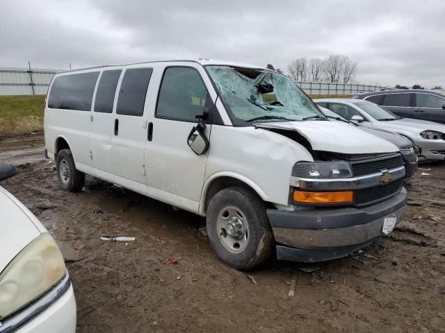 1GAZGPFG8K1190264 - 2019 CHEVROLET EXPRESS G3 LT WHITE photo 4