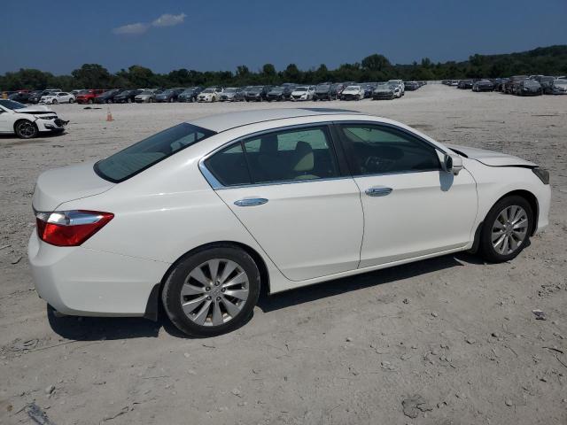 1HGCR2F74DA130870 - 2013 HONDA ACCORD EX WHITE photo 3