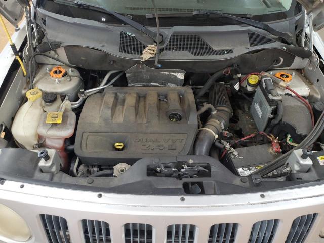 1J8FT28W78D649233 - 2008 JEEP PATRIOT SPORT SILVER photo 12