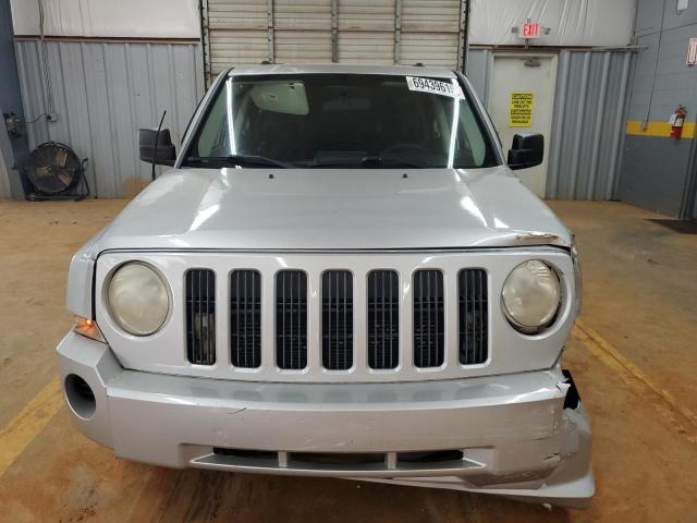 1J8FT28W78D649233 - 2008 JEEP PATRIOT SPORT SILVER photo 5