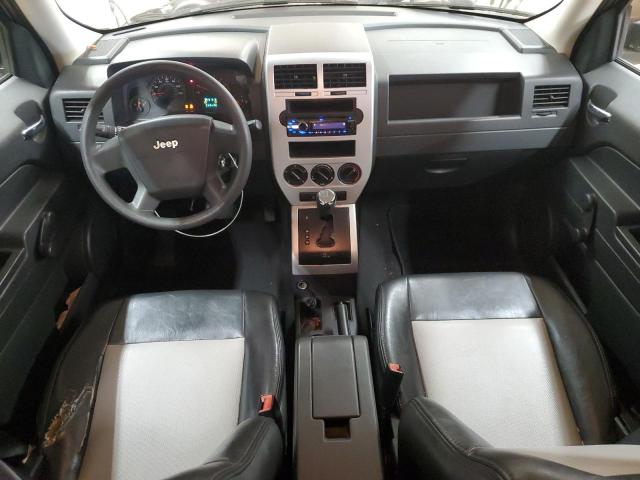 1J8FT28W78D649233 - 2008 JEEP PATRIOT SPORT SILVER photo 8