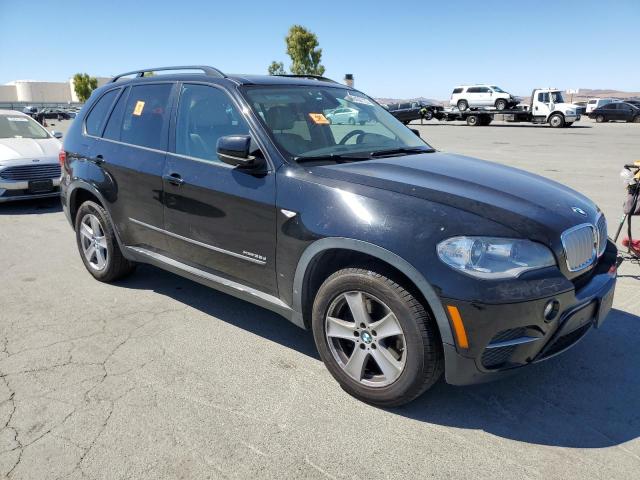 5UXZW0C59C0B90058 - 2012 BMW X5 XDRIVE35D BLACK photo 4
