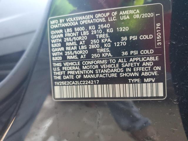 1V25E2CA2LC224217 - 2020 VOLKSWAGEN ATLAS CROS SE Черный фото 13