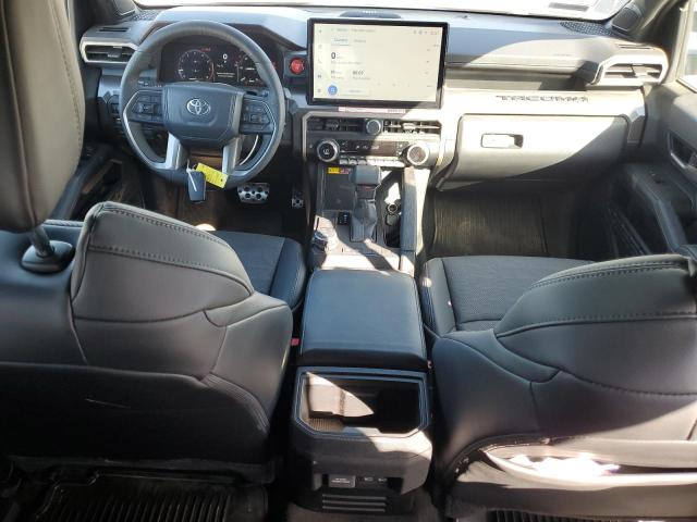 3TMLB5JN4RM078354 - 2024 TOYOTA TACOMA DOUBLE CAB ვერცხლისფერი ფოტო 8