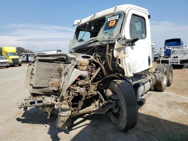 3AKJHLFG5LSLN4955 - 2020 FREIGHTLINER CASCADIA 1 თეთრი ფოტო 2