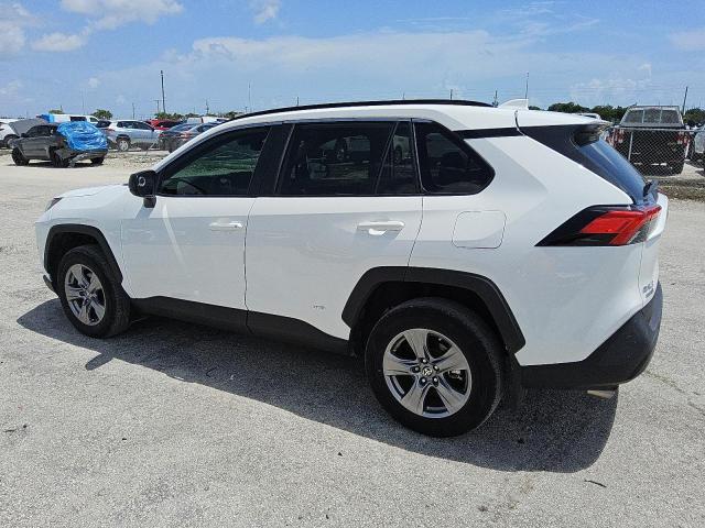4T3LWRFV9RU143332 - 2024 TOYOTA RAV4 LE WHITE photo 2