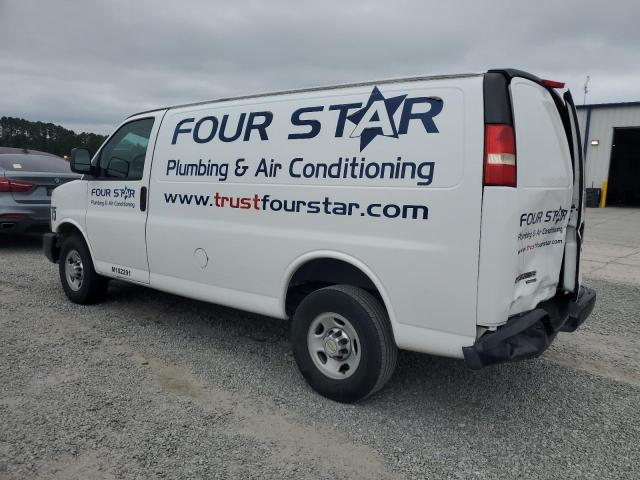 1GCZGTCA4C1191008 - 2012 CHEVROLET EXPRESS G3 WHITE photo 2