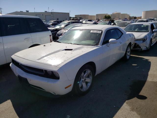 2C3CDYAG7CH258256 - 2012 DODGE CHALLENGER SXT WHITE photo 1