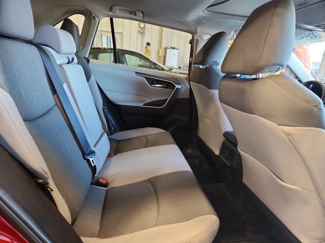 4T3RWRFV4NU071783 - 2022 TOYOTA RAV4 XLE Rojo foto 11