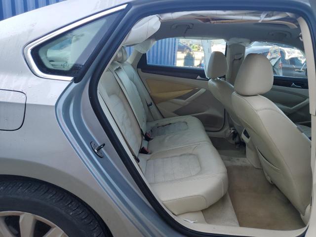 1VWCP7A31DC146838 - 2013 VOLKSWAGEN PASSAT SEL SILVER photo 10