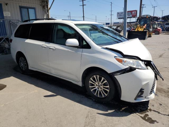 5TDYZ3DC5JS941294 - 2018 TOYOTA SIENNA XLE Biały zdjęcie 4