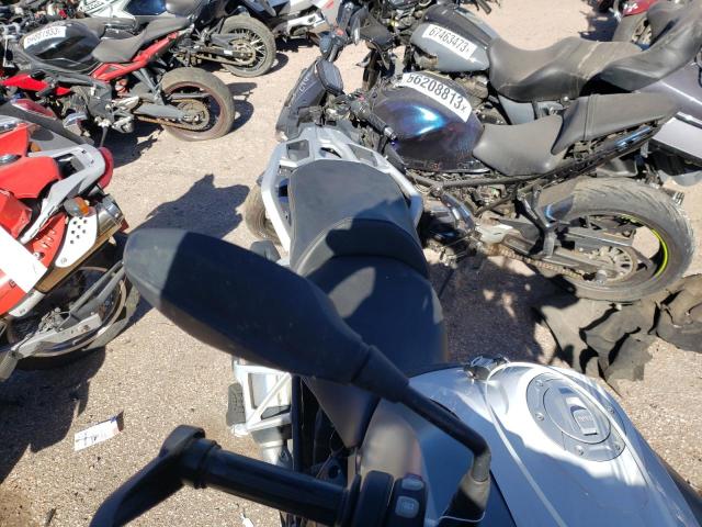 WB10A1106GZ670043 - 2016 BMW R1200 GS GRAY photo 6