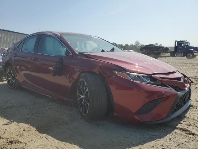 4T1B11HKXJU611662 - 2018 TOYOTA CAMRY L BURGUNDY photo 4