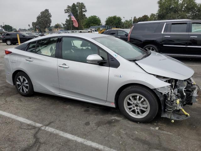 JTDKARFP0K3118467 - 2019 TOYOTA PRIUS PRIM ვერცხლისფერი ფოტო 4