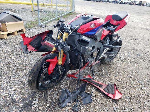 JH2SC7714NK500303 - 2022 HONDA CBR1000 RR RED photo 2