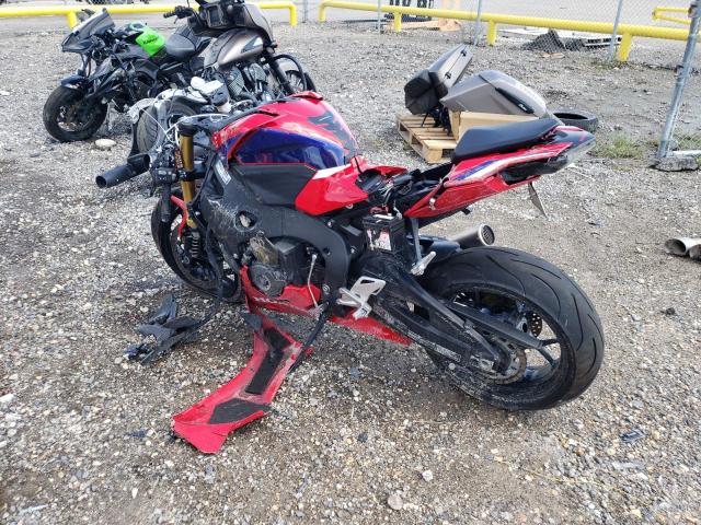 JH2SC7714NK500303 - 2022 HONDA CBR1000 RR RED photo 3