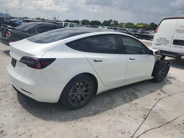 5YJ3E1EA1PF566931 - 2023 TESLA MODEL 3 WHITE photo 3
